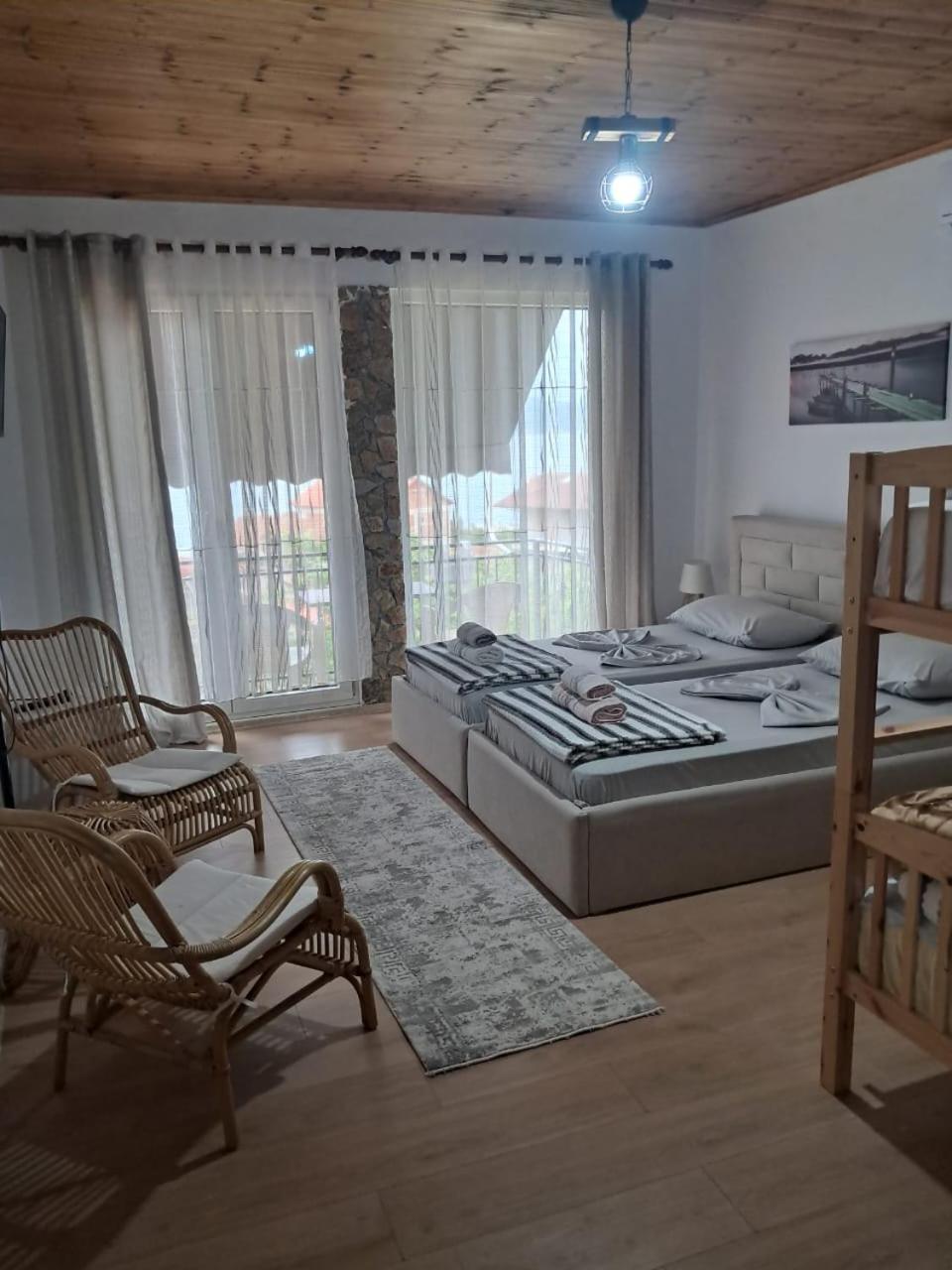 Roleo Guest House Lini Exteriér fotografie