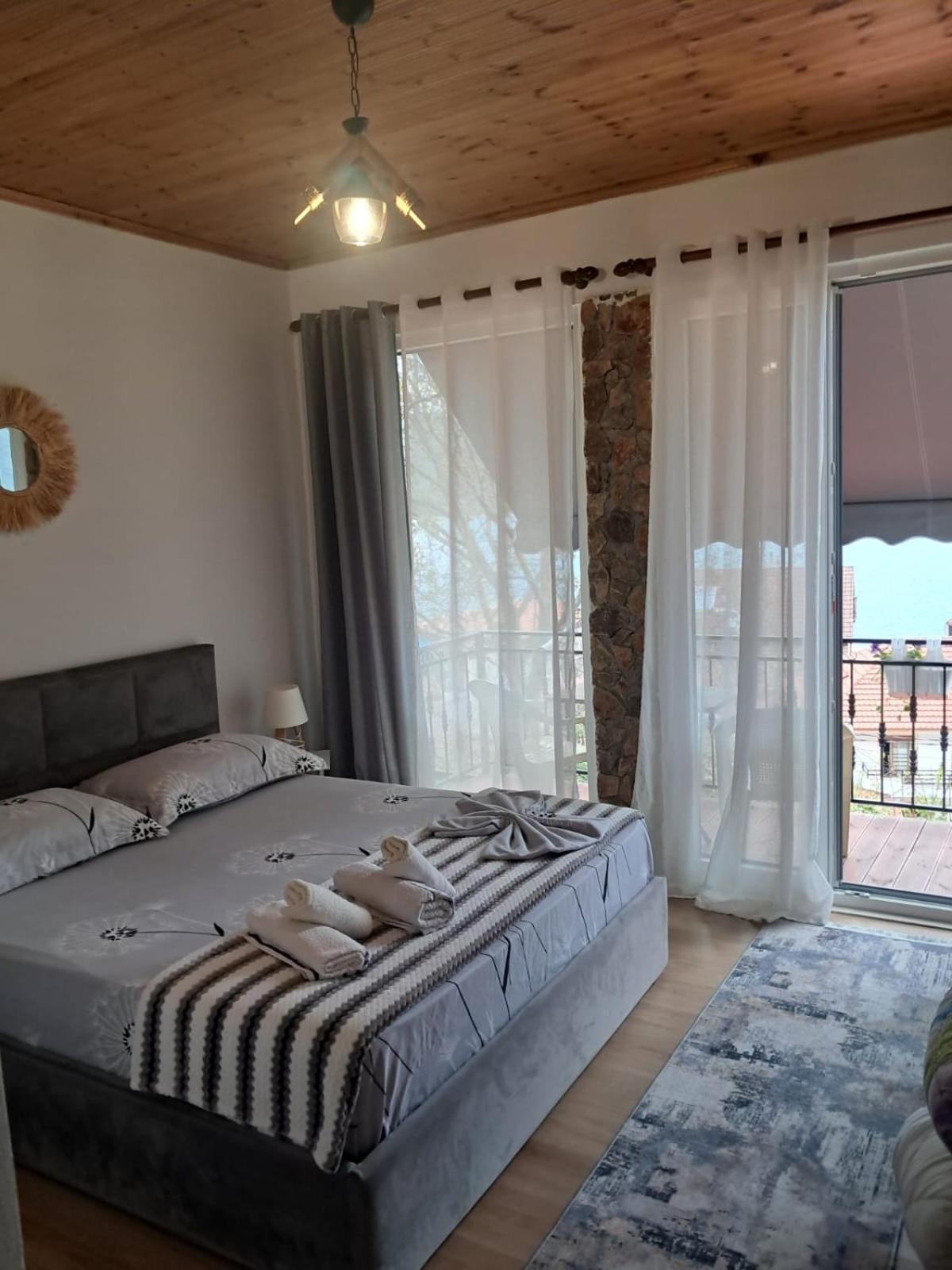Roleo Guest House Lini Exteriér fotografie